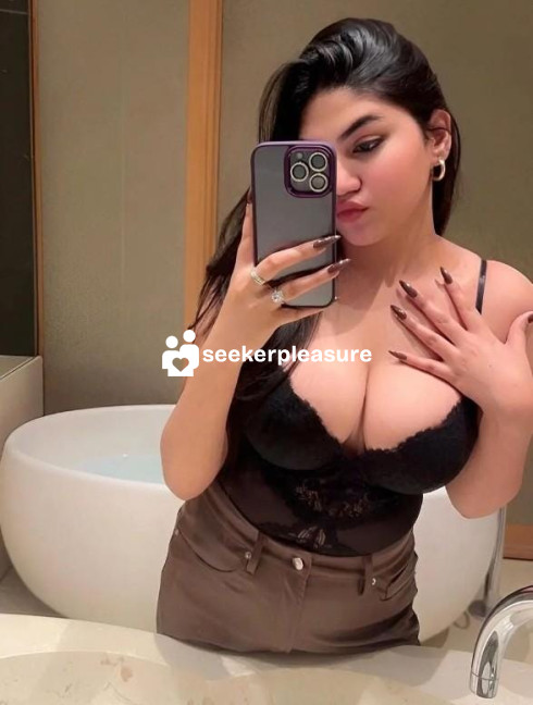 Bisexual Open-Minded 23-Year-Old Girl – Couples, Threesomes & Lesbian Fun Welcome